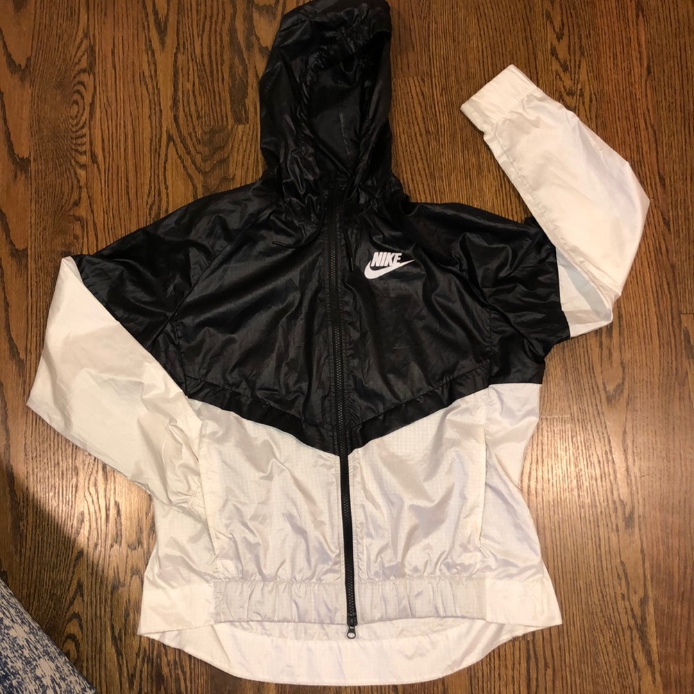 COPY - Nike Windbreaker